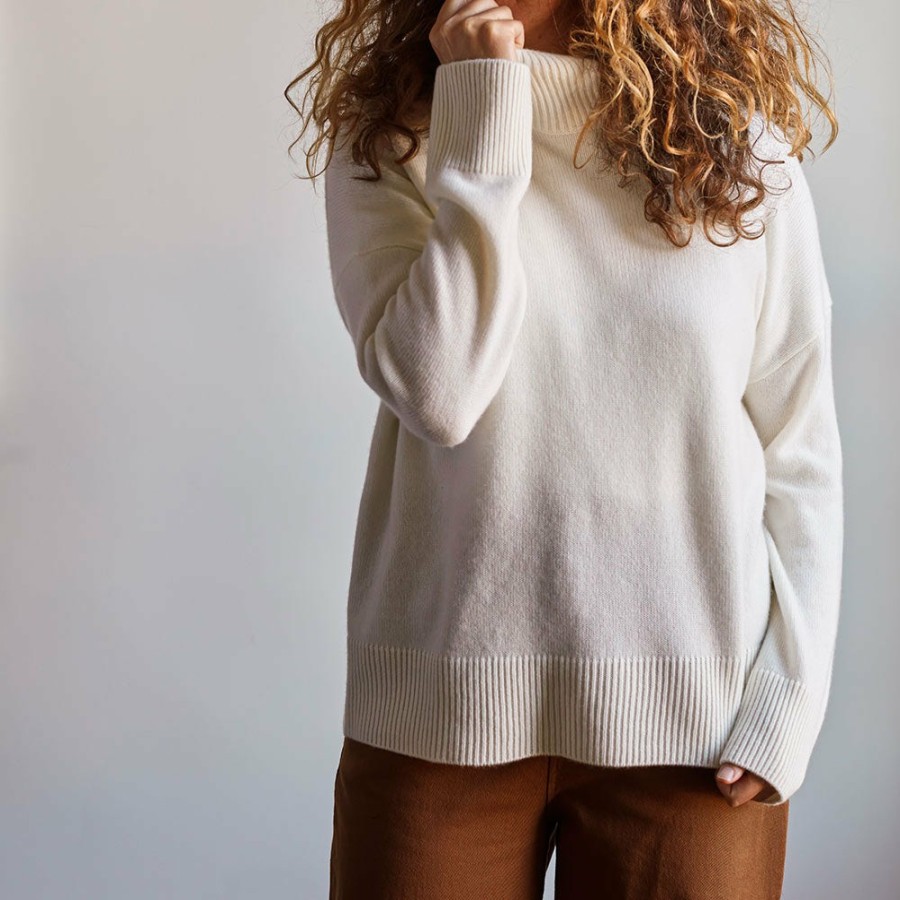 Mode Femme MERCI Mailles | Merci - Pull Col Cheminee En Cachemire - Blanc Casse